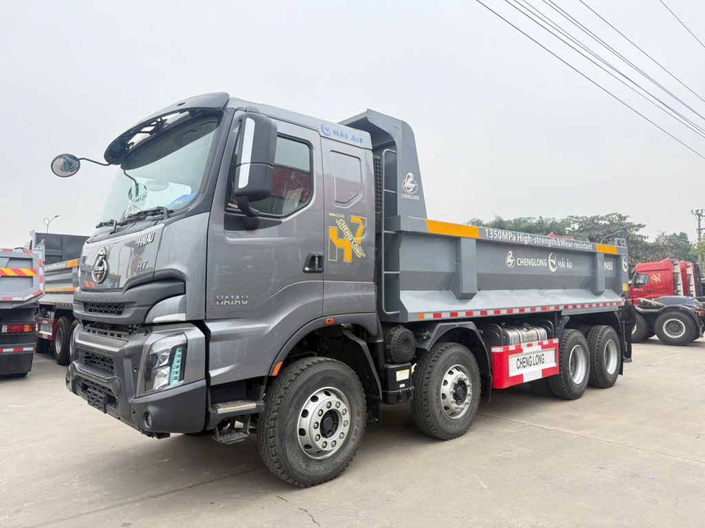 Xe tải ben Chenglong H7 390HP (8×4) cầu dầu